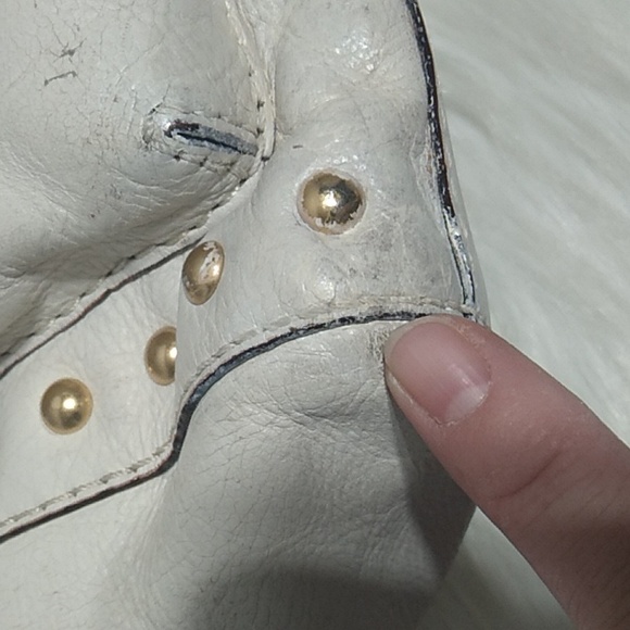 Michael Kors Shoulder Bag & Matching  Studded Vintage Wallet Set - Picture 7 of 16